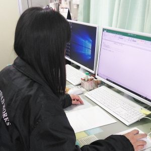 足場施工の事務スタッフ