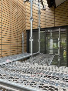 東京都　羽村市　足場施工
