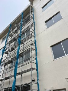 埼玉県　狭山市　足場施工