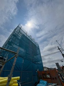 埼玉県　朝霞市　足場施工