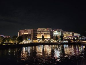 横浜市　みなとみらい　桜木町