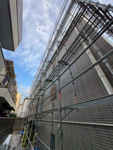 東京都　新宿区　足場施工