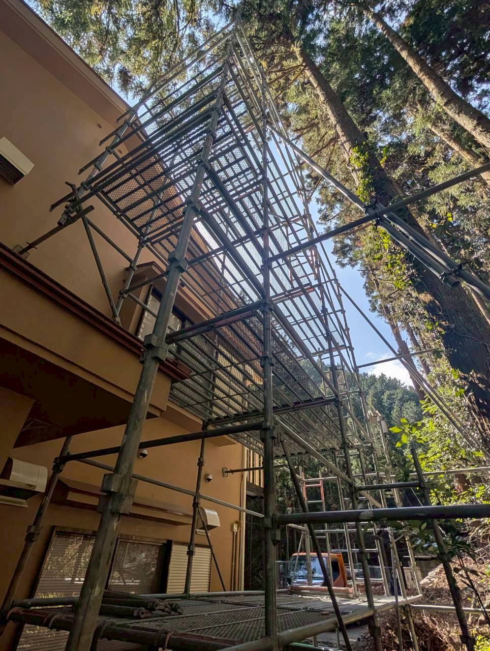 東京都　多摩地区　足場施工