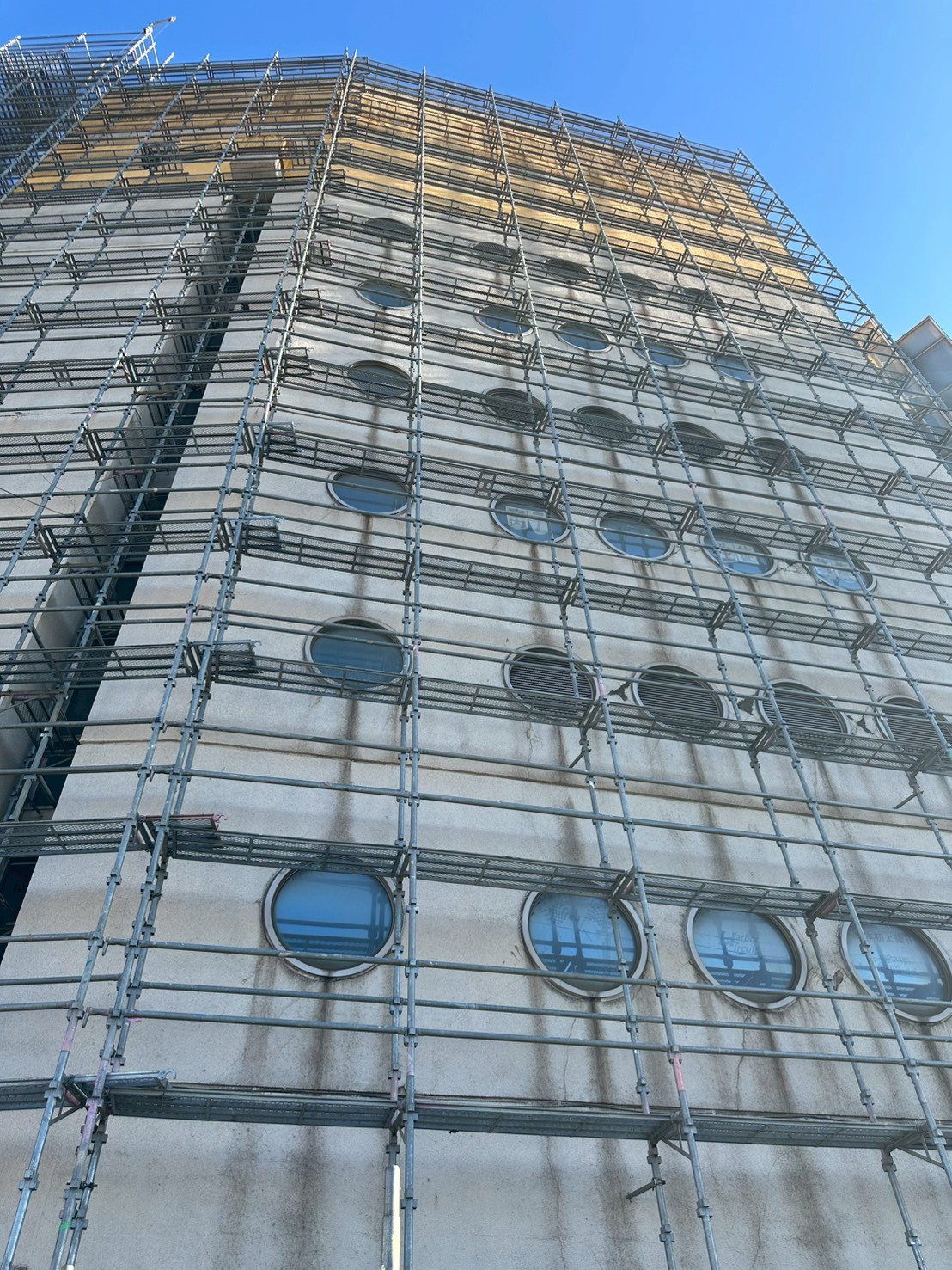 千葉県　千葉市　足場施工